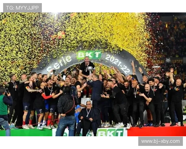 莱切足球俱乐部的崛起与挑战:探索意大利南部球队的历史与未来发展 莱切足球俱乐部的崛起与挑战:探索意大利南部球队的历史与未来发展