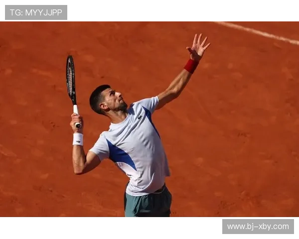 德约科维奇再度强势夺冠展现王者风范年轻新星崛起网坛格局迎来新变化 德约科维奇再度强势夺冠展现王者风范年轻新星崛起网坛格局迎来新变化