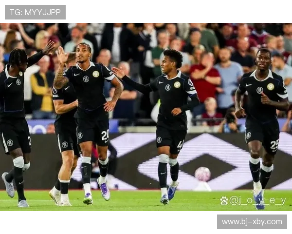 切尔西足球俱乐部迎来新赛季挑战 主帅与球员目标明确信心十足